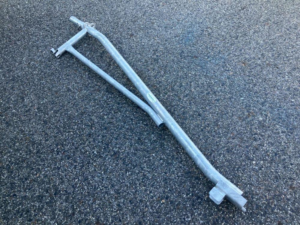 拡幅狭幅兼用ブラケット